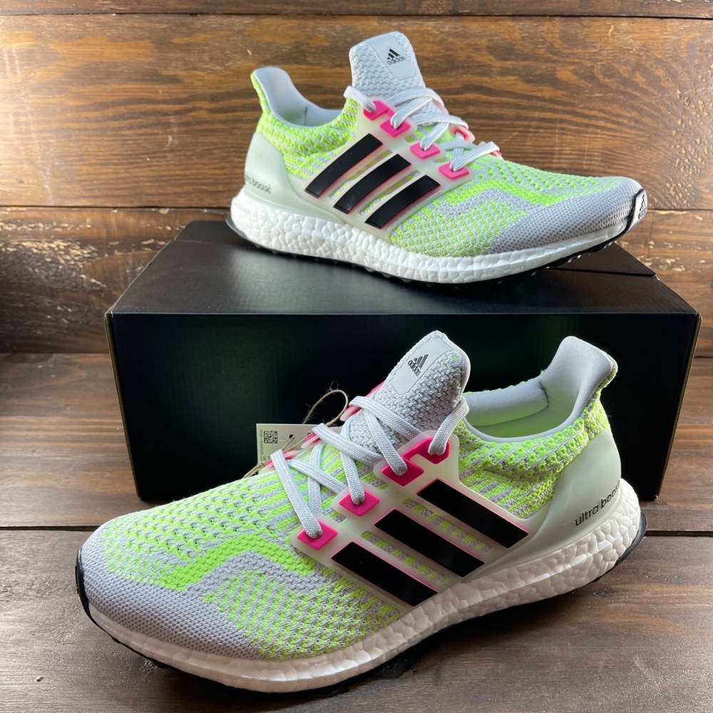 ADIDAS ULTRABOOST 5.0 DNA MENS SHOES - Picture 10 of 11